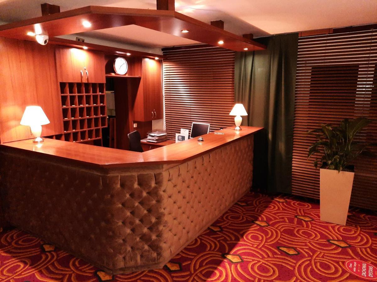 Perla Lesna Nadarzyn Bed & Breakfast Luaran gambar