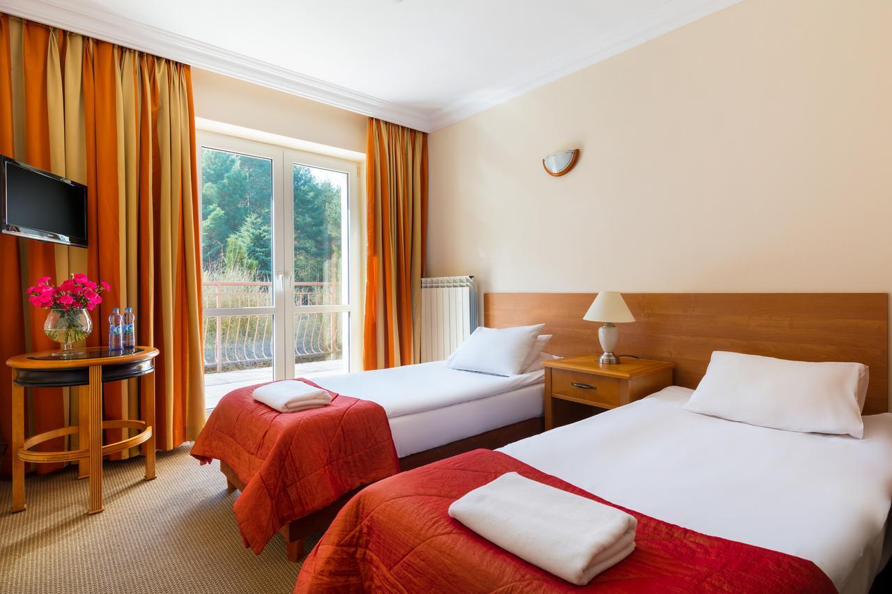 Perla Lesna Nadarzyn Bed & Breakfast Luaran gambar